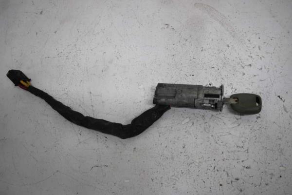 CONTACTEUR RENAULT - Vue 1